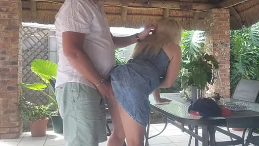 Imagen del video Echando un polvo sucio con una madre casada