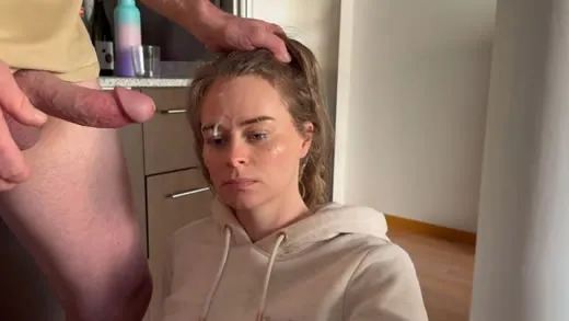 Imagen del video Humillación facial a su preciosa novia