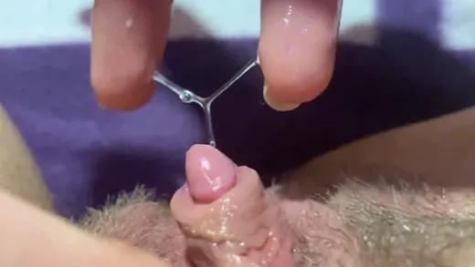 Imagen del video Dedos chorreando flujo pajeando su clítoris
