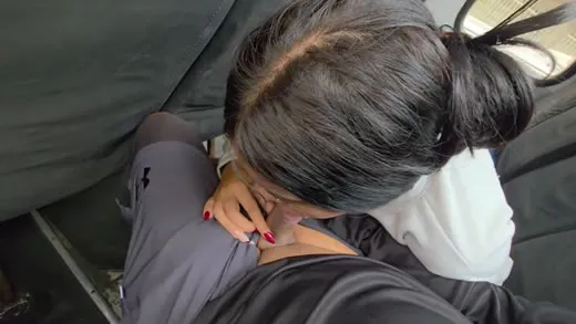 Imagen del video Sara Sodi se la chupa a un tío en el bus