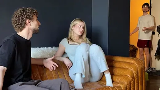 Imagen del video Comatozze engaña a su pareja con su hermano