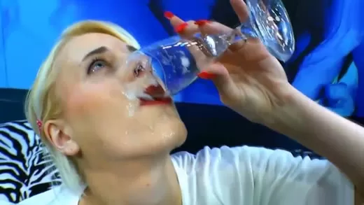 Imagen del video Festín de semen para una ninfómana alemana